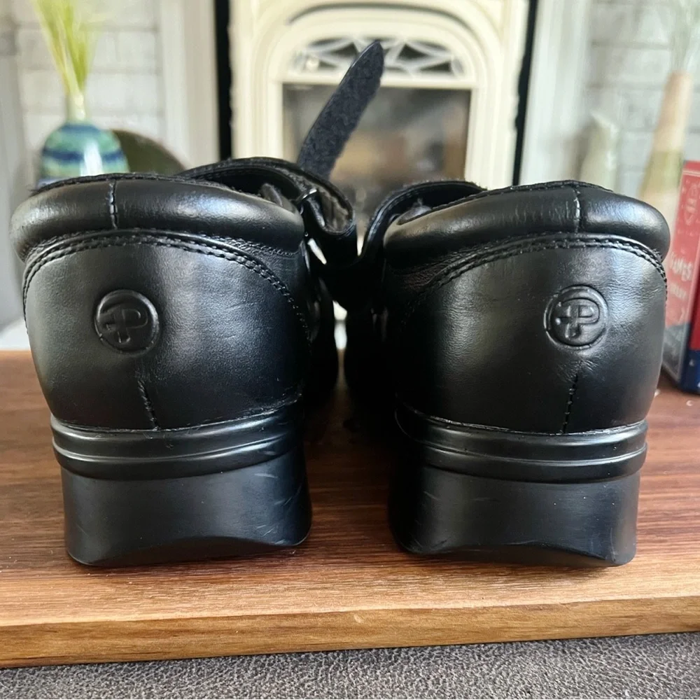 Pedors Women’s Therapeutic Black Mary Jane Strap Shoe Sz 9 Wide